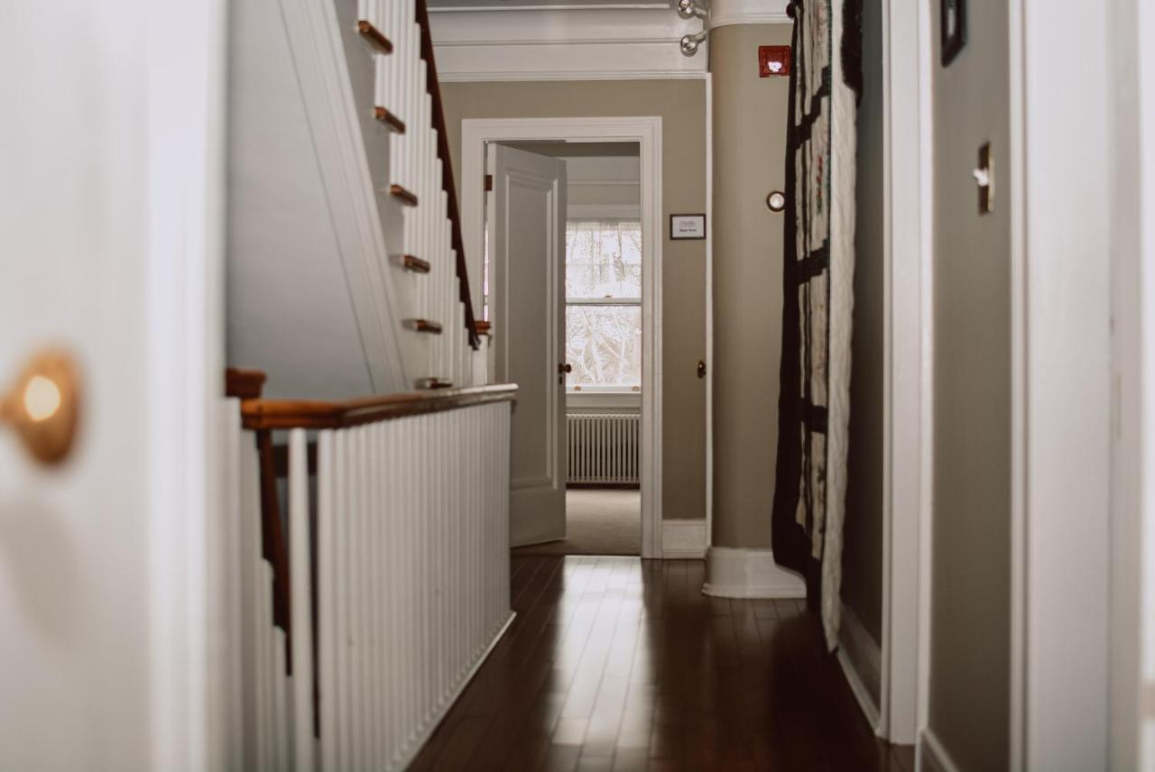 Bed & Breakfast Hill Road Manor